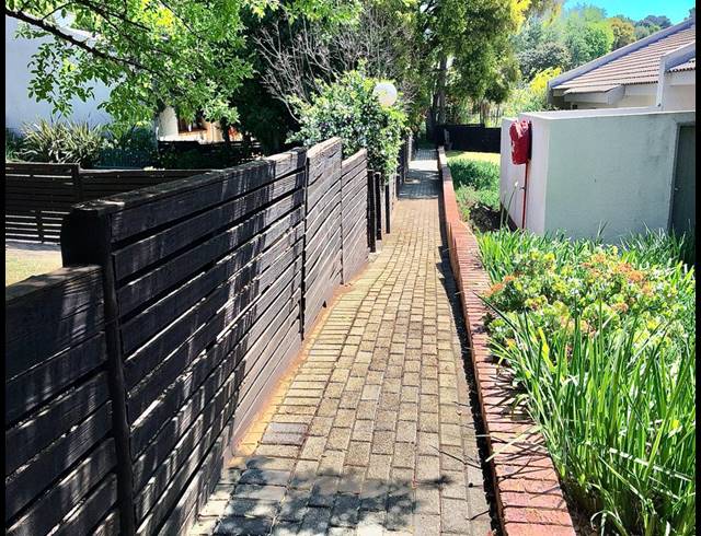 2 BEDROOM APARTMENT RENTED IN LONEHILL